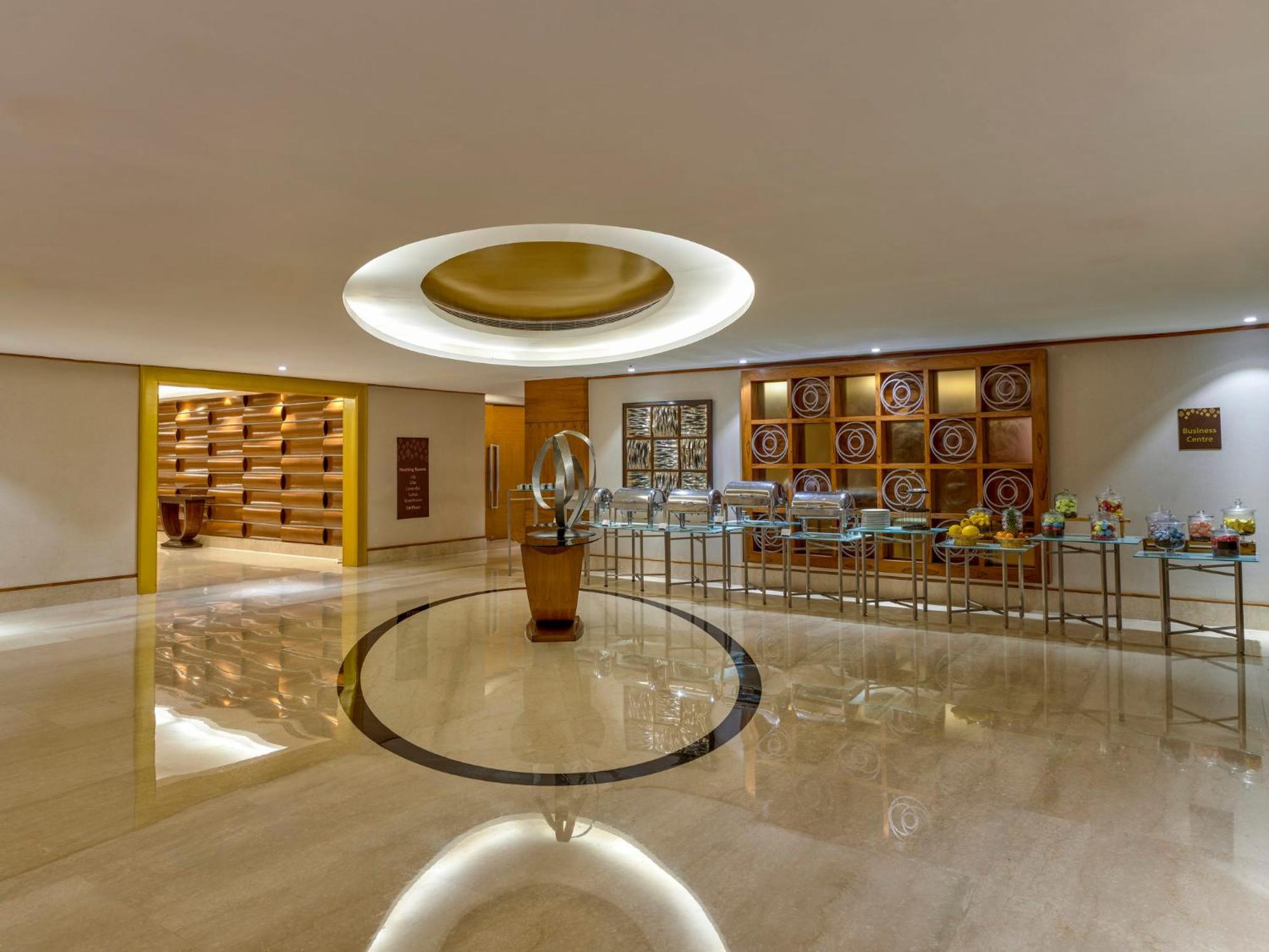 Crowne Plaza Ahmedabad City Centre By Ihg Dış mekan fotoğraf